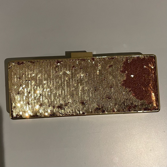 Volum Reversible GoldBronze Sequins Clutch - Picture 2 of 13